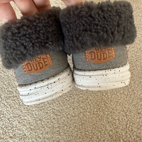 Hey Dude Women’s Wendy Fold Stitch Cozy Gray 9 - Picture 3 of 5